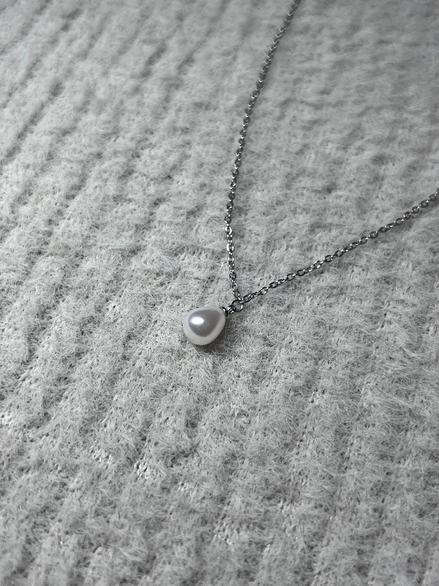 The White Pearl - Caelis Cole