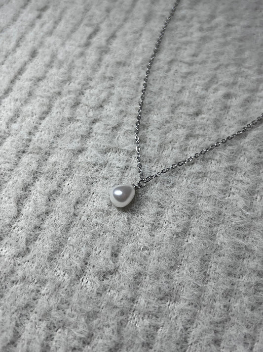 The White Pearl - Caelis Cole